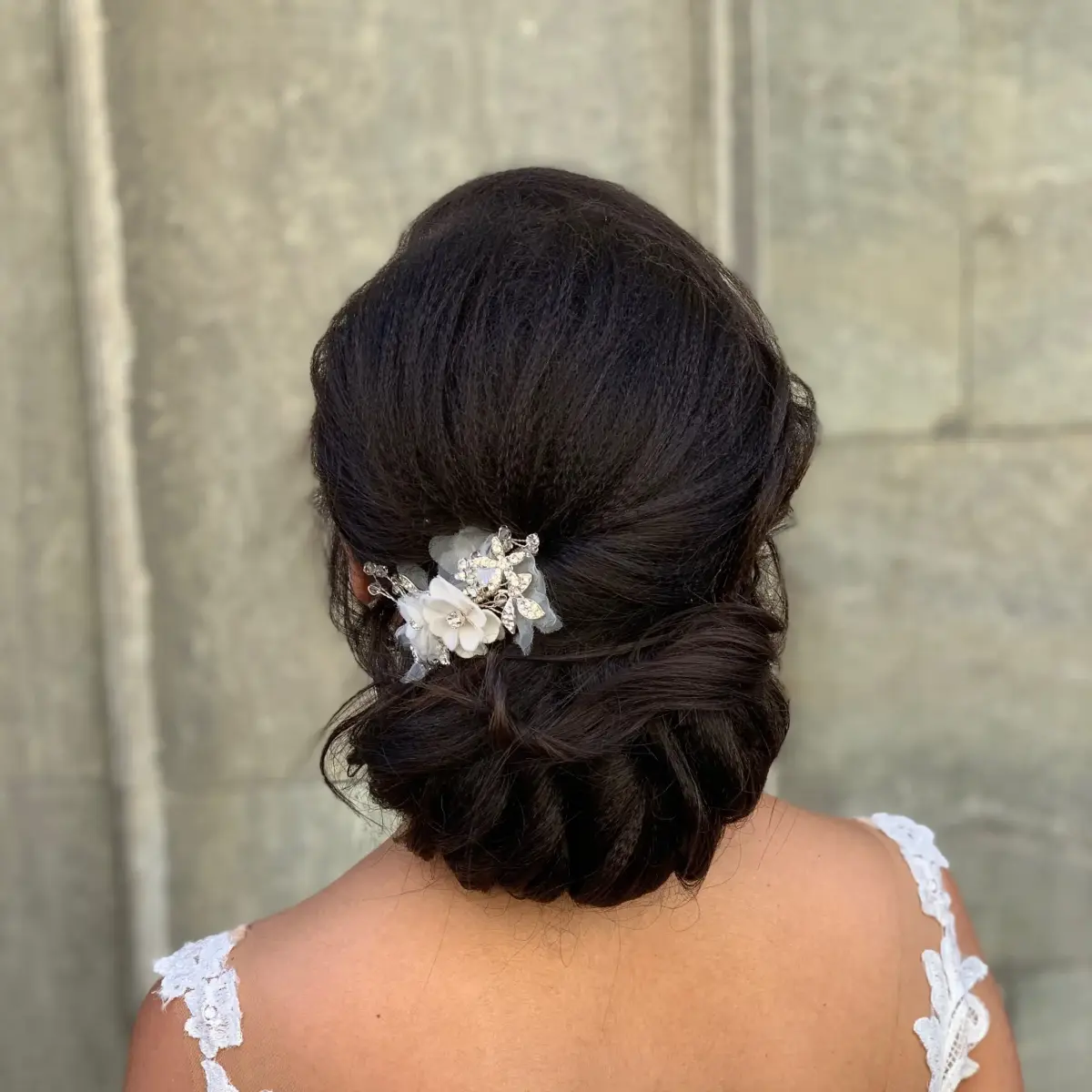 Elegant bruduppsättning – tidlös och sofistikerad look för bröllop i Stockholm