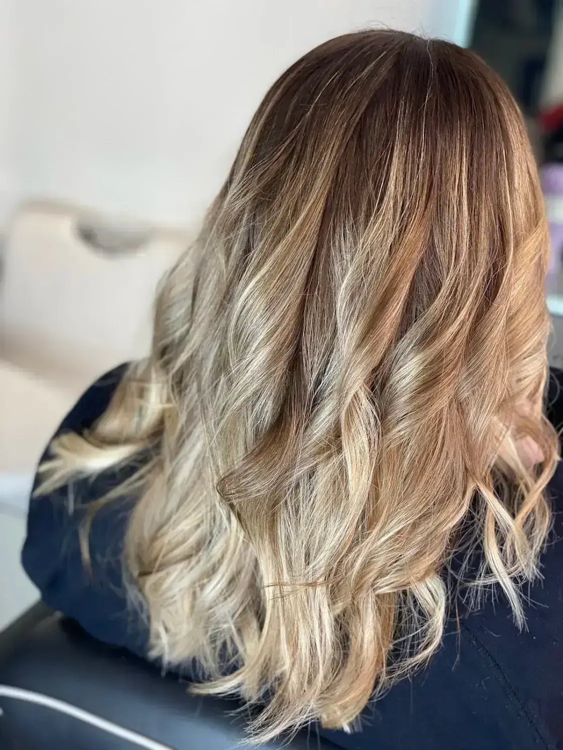 Balayage hos Bebas Hair & Beauty, Stockholm Östermalm